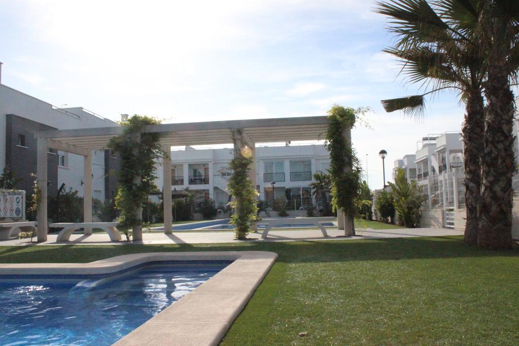 Vista Bella Apartamento Torrevieja Quarto foto